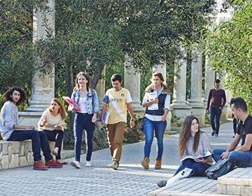 Kuzey Kıbrıs, Avrupa’dan daha düşük maliyetle kaliteli eğitim sunar