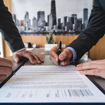 تعرّف على كيفية عمل التوكيل الرسمي، واستكشف أنواعه وفوائده الرئيسية، واحصل على نصائح لاستخدامه بفعالية في المعاملات العقارية. 