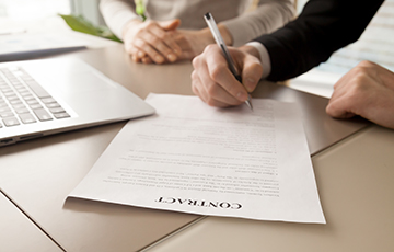 What does a property management lawyer do