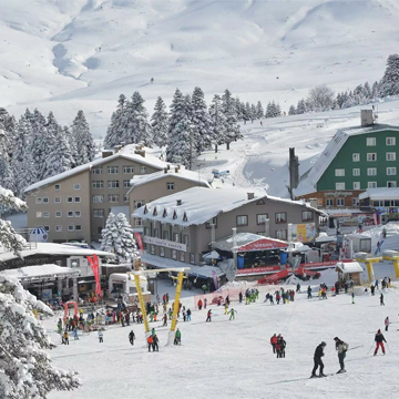 Vista de la estación de esquí de Uludağ Vista de la estación de esquí de Uludağ