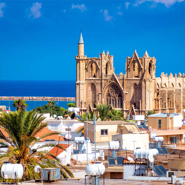 Famagustas historiska stadskärna och levande gemenskap passar perfekt för expats som söker kultur och prisvärdhet. Famagustas historiska stadskärna och levande gemenskap passar perfekt för expats som söker kultur och prisvärdhet.