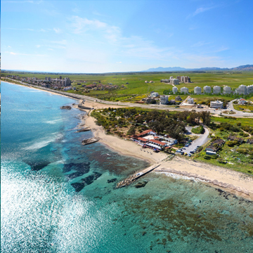 İskele erbjuder vackra stränder och modernt boende – ett snabbt växande område som lockar både svenskar och investerare. İskele erbjuder vackra stränder och modernt boende – ett snabbt växande område som lockar både svenskar och investerare.